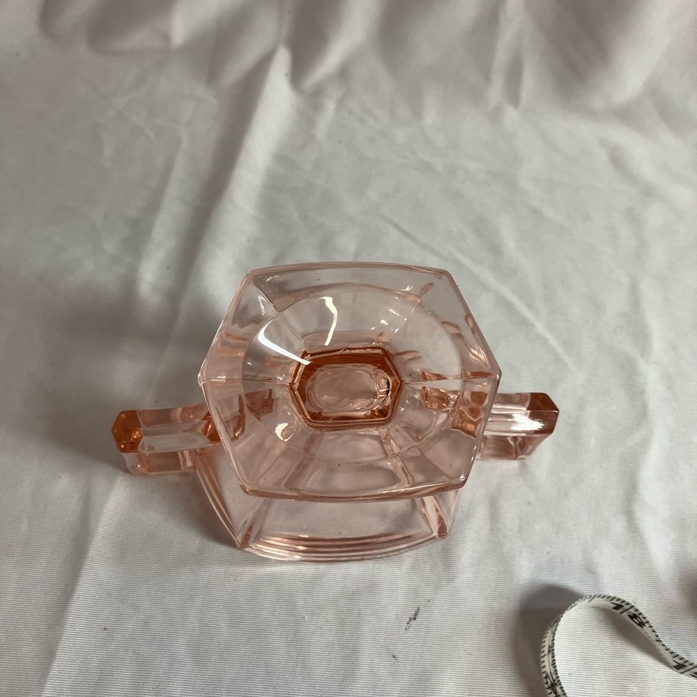 Elegant Pink Glass Dish with Handles - Picture 5 of 8